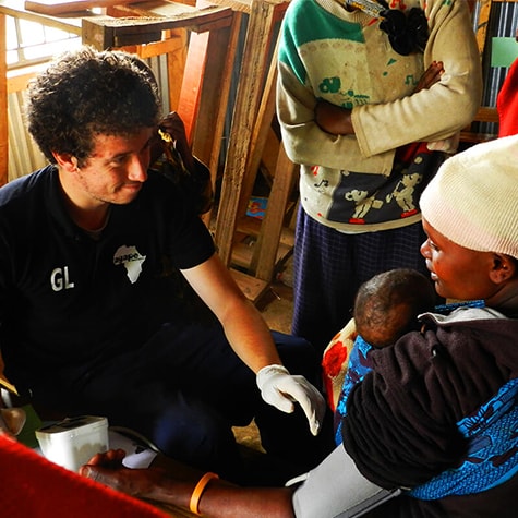 Volunteer Performing Medical Work in Tanzania