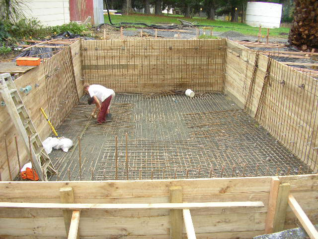 Pool built by Northern Pools for Paul & Julie Atkins