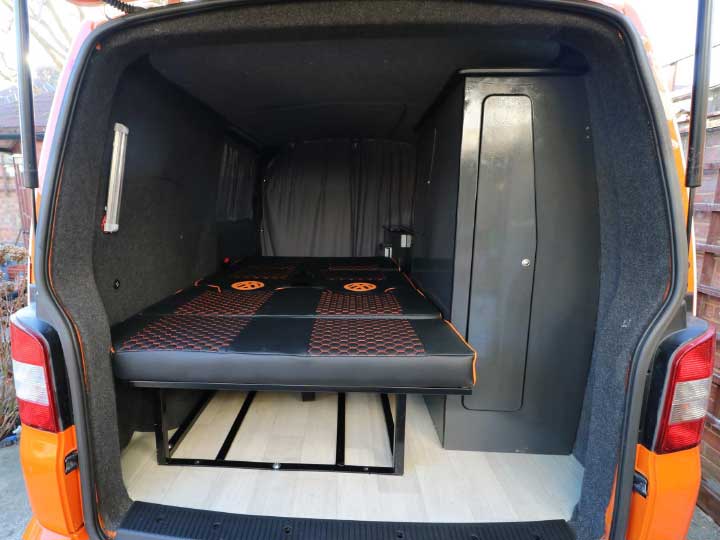Exterior Rear: Bed