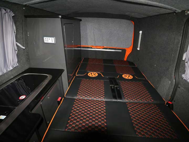 Cabin Interior: Bed